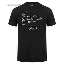 T-shirt maschile Duck Rabbit Fun Maglietta Math Shirt Day Giornata di compleanno Present Birthday For Man Funny Adult T-shirtl2404