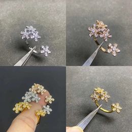 Designer Van New Flower Set Diamond Trendy Ring Full Rose Gold White Jewelry Tm8l Original Quality