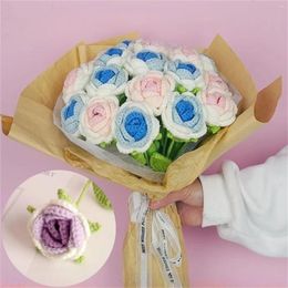 Decorative Flowers 3 Pcs Hand Woven Roses Simulation Flower Preparation Handmade DIY Knitting Homemade Crochet Bouquet