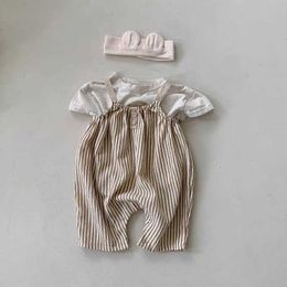 Rompers Cotton Linen Baby Striped Romper 12 Years Infant Boy Girl Jumpsuit Kids Strap Pants Trousers 2023 Spring Fall Children Clothing H240425