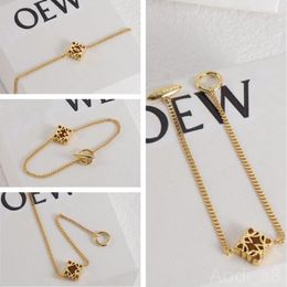Luxury Designer jewelry Brand bracelets Lowee 18K gold hand chain Charm Bracelets for Fashion Women designer flower bracelet