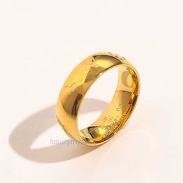 Luxury Jewelry Designer Rings Womens Love Charms Wedding Supplies 18k Gold Plated Stainless Steel Ring Fine Finger Ring Embossed Stamp Wide Men