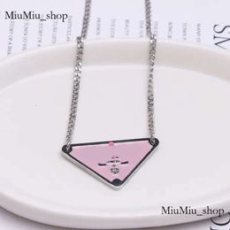 Silver Triangle Pendants Necklace Female Stainless Steel Couple Gold Chain Pendant Jewelry on the Neck Gift for Girlfriend Accessories 551