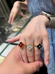 High luxury jewelry designed for couplesLight high-end clover ring with inlaid 18k gold gift girlfriend with common vnain