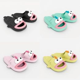 Home slippers summer shoes Indoor sandals cute little bear ladies slip soft non slip bathroom deck family slippers dh8