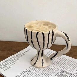 Tumblers Plaid Hand-painted Mug Retro Design Irregular Ceramic Coffee Cup Breakfast Milk Interesting Goblet H240425