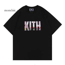 Kith Mens Shirt Summer Mens Designer T Shirts Trends Brand Rabbit Paper Cutting Spider Print Round Neck Loose Casual Cotton T-shirt Men and Women Graphic Tee 8262