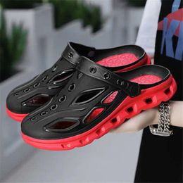 Slippers Cloggs Floor Funny Sandals Black Male Tennis Shoes Outdoor Men Sneakers Sports Luxary Latest Wide Foot Supplies