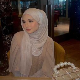 Hijabs Muslim Fashion Hijab Scarf 175*75cm Head Scarf Headwraps For Muslim Women Head Wrap Islamic Shimmer Silk Shawl Luxury scarfs d240425