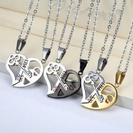 Pendant Necklaces Romantic Couples Necklace Fashion Puzzle Heart Shape Crystal Key Love For Women Jewellery