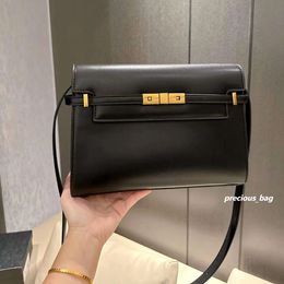 2024 Leather Manhattan Tote Shoulder Bag Mirror Quality Designer Luxurys Handbag Purse Pochette Crossbody Fashion Womens Mens Tofu Sling Clutch Bags