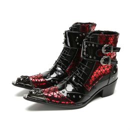 Kleiderschuhe Britische Punk-Stiefel mit den Männern Metal Schnalle Spitzer Zehen Chelsea Schuhe Männer echte Leder Kurzstiefel Mode für Jungen Party Schuhe EU37-47