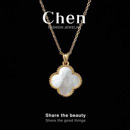 2024 Classic Four Leaf Clover Necklaces Pendants Chen Haowu 18K Gold 15-20mm White Fritillaria Flower S925 Silver Necklace Fashionable Elegant and Versatile
