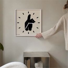 Clocks MOMO Cat Clock Ins Creative Scandinavian Acrylic Clock Wall Clock Living Room Modern Simple Restaurant Clock Mute Art