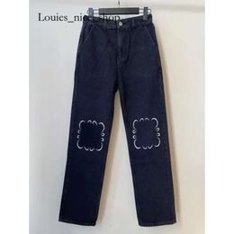 Loeweee Loewew Jeans 24ss Top Quality Designer Trouser Legs Open Fork Tight Capris Denim Trousers Slimming Jean Pants Brand Women Clothing Embroidery Printing 169