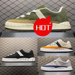 2024 fashion summer Mens Womens Running Shoes Trainers Shark Bread classic Style Grey Neighborhood Black Trainers Red White xil