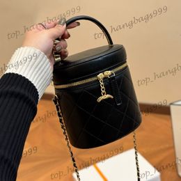 Lambskin Womens Round Bucket Makeup Vanity Box Bags Top Handle Totes With Pearls Letter Zipper Pouch Classic Quilted Gold Chain Crossbody Cosmetic Case 15X15CM