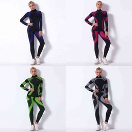 Thermal Women Suit Spring Autumn Winter Quick Dry Thermo Sporting Underwear Sets Female Fiess Gymming Long Johns 18A 211110