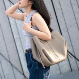 Shoulder Bags 2024 Large Shopping Tote Women Cyme Handbags Genuine Leather Fashionable Commuting Bag Ladies