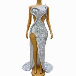 Stage Wear Sexy Stage Luxury Silver Sparkly Rhinestones Split Long Train Dress Wedding Evening Birthday Celebrate Sexy Big Tail Dress d240425