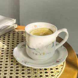 Tumblers 1set Swan Ceramic Coffee Cup and Saucer Set Afternoon Tea Tableware Mug Dessert Plate Kitchen Spoon-Free H240425