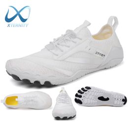 Summer Ultralight Aqua Shoes Men Outdoor Non-Slip Water Shoes Women Breathable Barefoot Sneaker Swimming Upstream Wading Shoes 240415