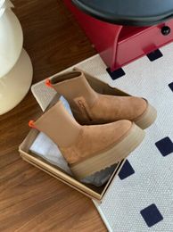 Classic Designer Boot Chestnut Fur Sheepskin Shearling New Upper Comfort Winter Platform Boot Slip-on Shoes Suede