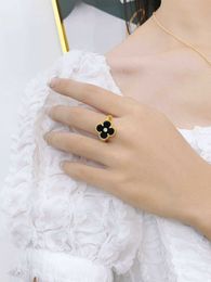 High luxury jewelry designed for clover ring sterling silver 24K gold inlaid with with common vnain