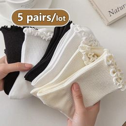 Women Socks 5 Pair Woman Cotton Middle Tube Ankle Short Ruffle Thin Stockings Breathable Black White Set Ins Spring Summer JK Japanese