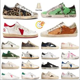 Tasarımcı Spor Ayakkabıları Erkekler ve Kadınlar Yıldız Kirli Moda Sıradan Ayakkabı Yapımı Eski Retro Basketbol Ayakkabıları Çok Renkli Yaz Dış Spor Ayakkabıları Düz ​​Yıldız Ayakkabıları