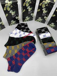 Herrensocken Designer Designer Herren Womens Fünf Paar Luxe Sport Winterbrief gedruckt Socken Stickerei Cotton Man Frau 10 Stile mit Box xrzm