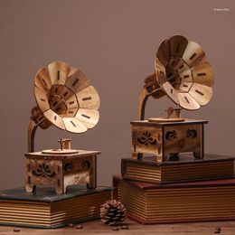 Decorative Figurines Vintage Wooden Phonograph Music Box Creative Children Girl Gifts Home Decoration WF914