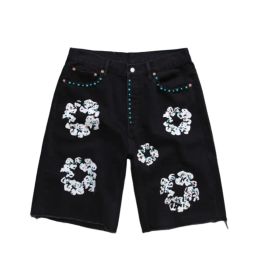 꽃 청바지 2024 Mens 고급 디자이너 남성 Mens 반바지 청바지 남자 Jean Flower Diamond Denim Shortpants 슬림 남성 청바지 거리 힙합 8CMU