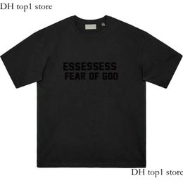 of Fear Esse Designer T Shirt Men's Tshirts Classic Embroidered Badge Loose Cotton Small Round Neck Island Esstenial Tshirt Essentialsclothing T-shirt Shorts 186