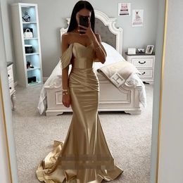 Off The Boat Neck Satin Evening Dresses sweetheart Formal Saudi Arabia Cocktail Party Gowns Plus Size Champagne Mermaid Prom Dresses