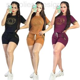 Frauen zweisteuelischer Hosen Designer q6110 Frauen Sommer Neues heißes Stempeln Casual Short Sleeved+Shorts Set X4PI