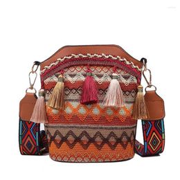 Shoulder Bags Fashion Ethnic Style 2024 Personality Ladies One-shoulder Messenger Bag Multi-tassel Woven Bucket Little For Women