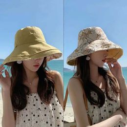 Wide Brim Hats Bucket Hats Casual Women Bucket Hat Four Seasons Fashion Double-Sided Fisherman Hat Big Brim Hat Panamanian Fisherman Hat Sun Visor Sunhat J240425