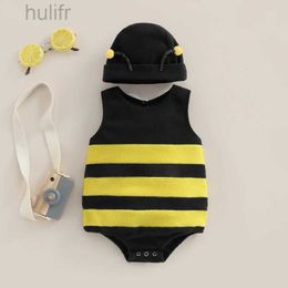 Rompers Baby Boys Girls Bee Romper Stripe Sleeveless Back White Wing Decor Jumpsuits Summer Casual Clothes Infant Bodysuits with Hat d240425