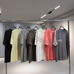 2024 Ess Mens Womens Designers T Shirts for Man Summer Fashion Essen Tops S Letter Tshirts Clothing Polos Apparel Sleeved Bear Tshirt Tees