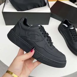 Designer Trainers Casual Shoes woman shoe Luxury brand Fashion printed denim stitching leather womens trainer sneakers 5678303