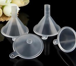 Mini Small Funnels Liquid Transparen Perfume Liquid Essential Oil Filling Empty Bottle Packing Kitchen Bar Dining Tool WX93282710599