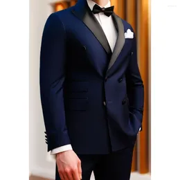 Abiti da uomo blu navy raso in raso a punta a punta a doppio petto a doppio petto di moda in forma da 2 pezzi pantaloni di lusso Blazer Pant