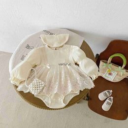 Rompers Baby Girls Clothes Sweet Lace Bodysuit Embroidery One Piece Long Sleeve Outfit H240429