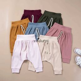 Hose Herbst Neugeborene PP Hosen Baby Girls Hosen Freizeitböden für Säuglingsfrüchte Kleinkind Lange Hosen weiche Babykleidung H240429