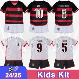 2024 25 Flamengo Kids Kit Soccer Jerseys PEDRO ERICK VARELA AYRTON L. ARAUJO LUCAS Home Away Child Suit Football Shirts Short Uniforms