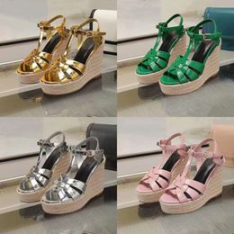 High Summer Heeled Womens Sandals Patent Leather Red Thick Bottom Light Rope Woven Cross Belt Fishermans Shoes Designer Wedge Comfortable Sandals Original Quality