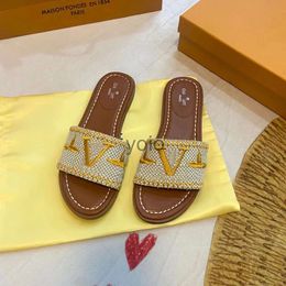 2024 new designer woman lock it flat mule slide luxury canvas slipper for man espadrille sandal Perforated canvas Leather outsole gold shoe