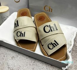 Designer Wooden Sandal Slippers sluffy flat bottomed mule slippers multi-color lace Letter canva summer sandles