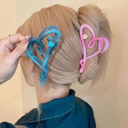 Clamps Sweet Pink Heart Hair Clips Summer Kpop Girls Hair Claw Clip for Women Fashion Hair Accessories Design Haipin Female Headdress Y240425